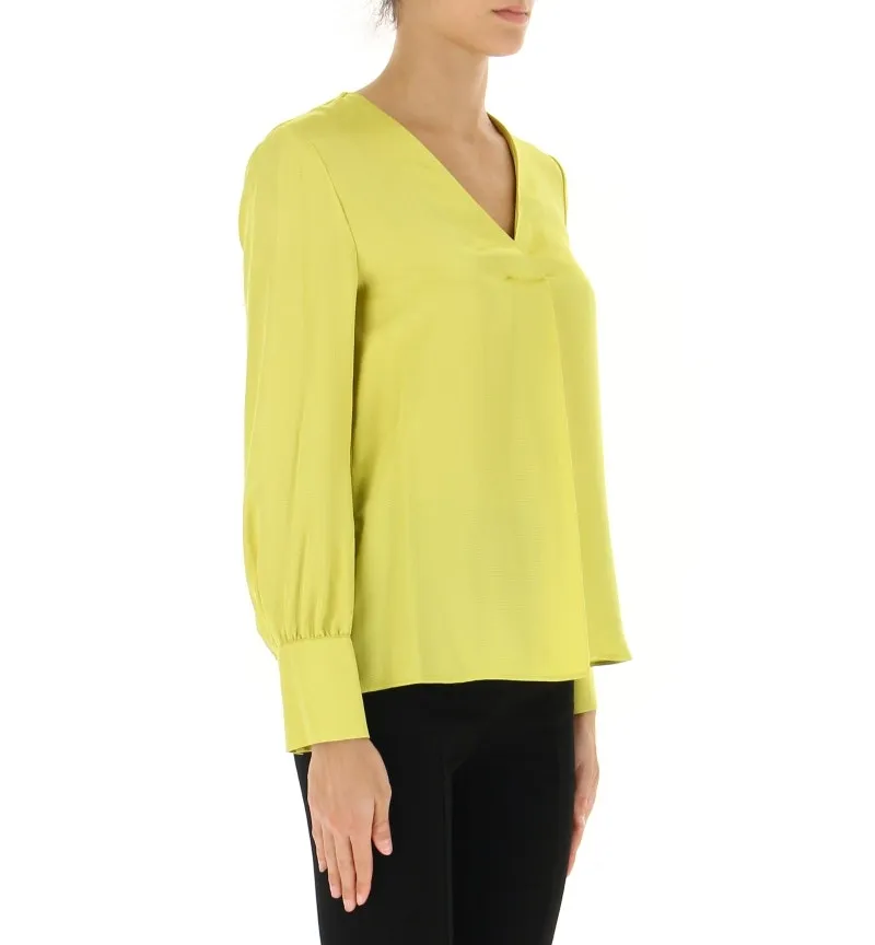 Blusa scollo V