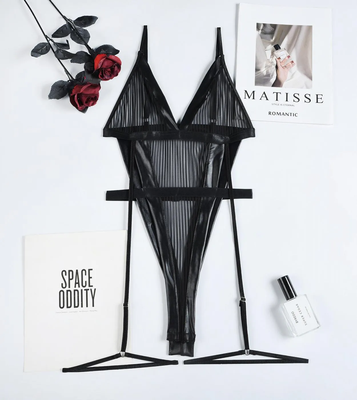 Body trasparente Body con scollo a V profondo senza schienale Body nero Body trasparente Top Body