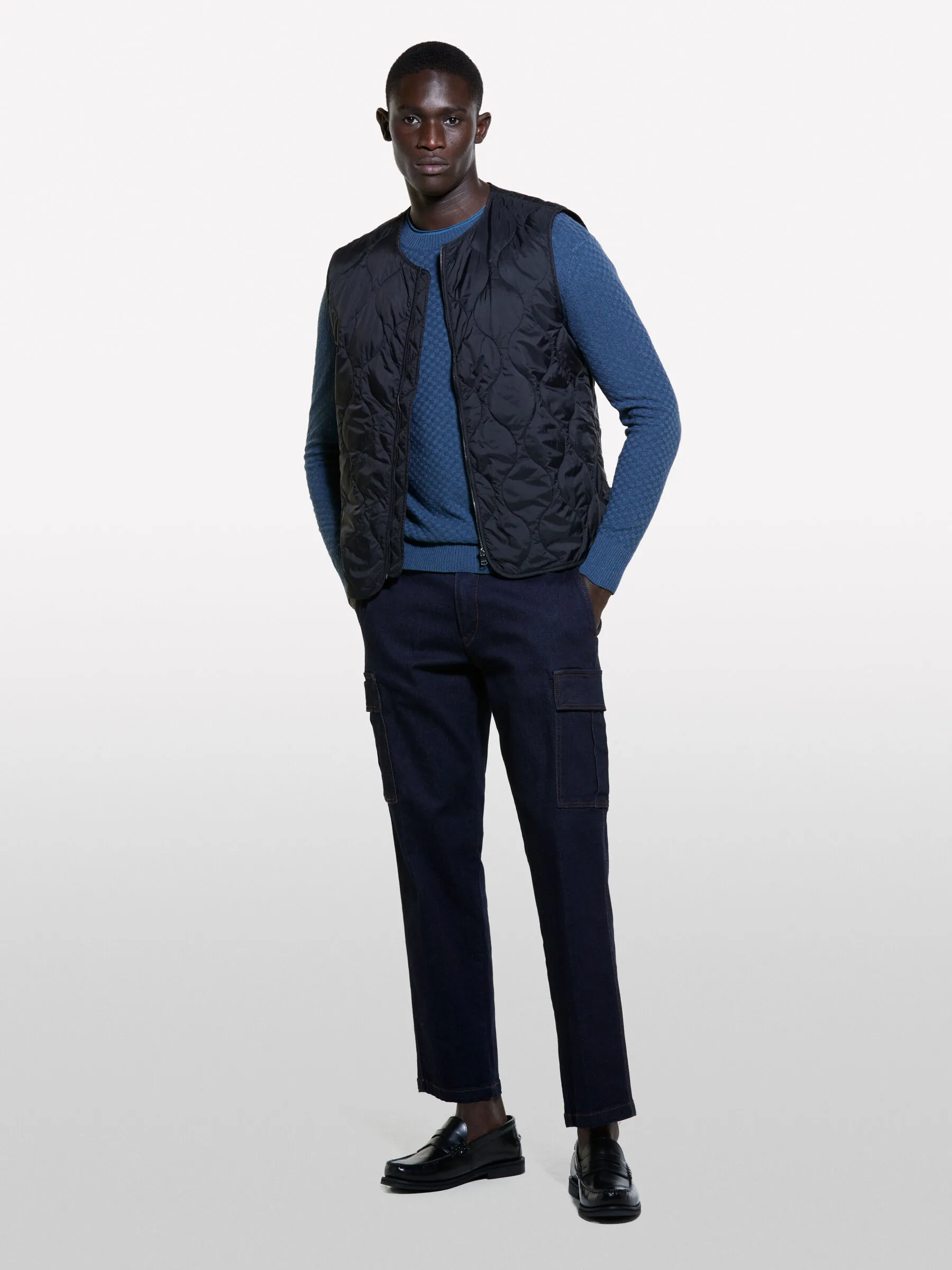 Maglia blu scuro girocollo