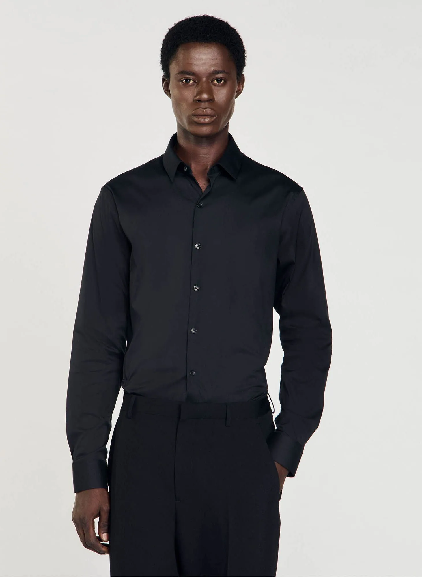  SANDRO   Camicia slim fit in cotone stretch | Nero