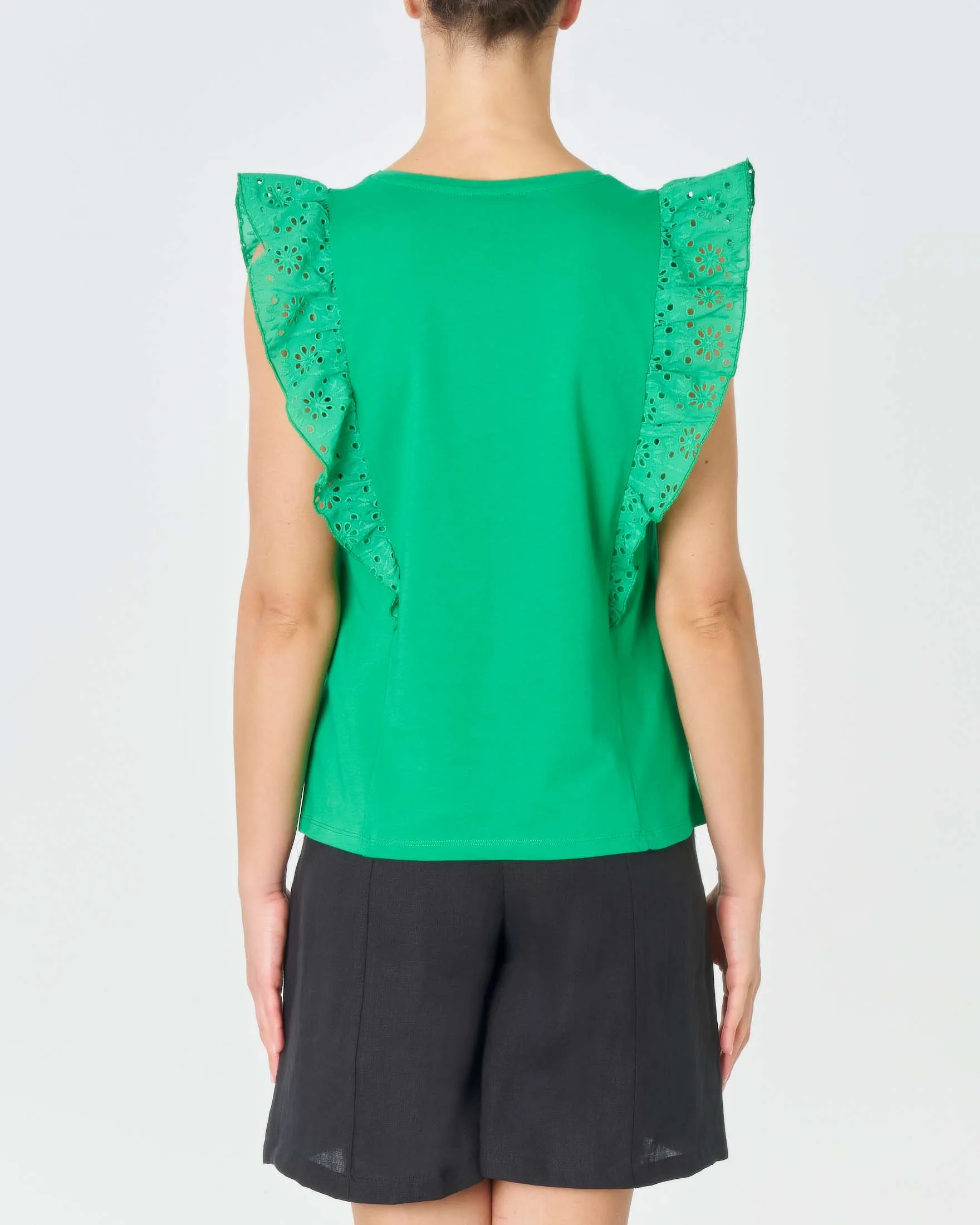 T-shirt verde brillante in cotone con maniche a volant in pizzo Sangallo